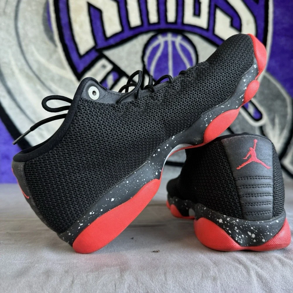 Size 11.5 - Jordan Horizon Low Black 845098-060